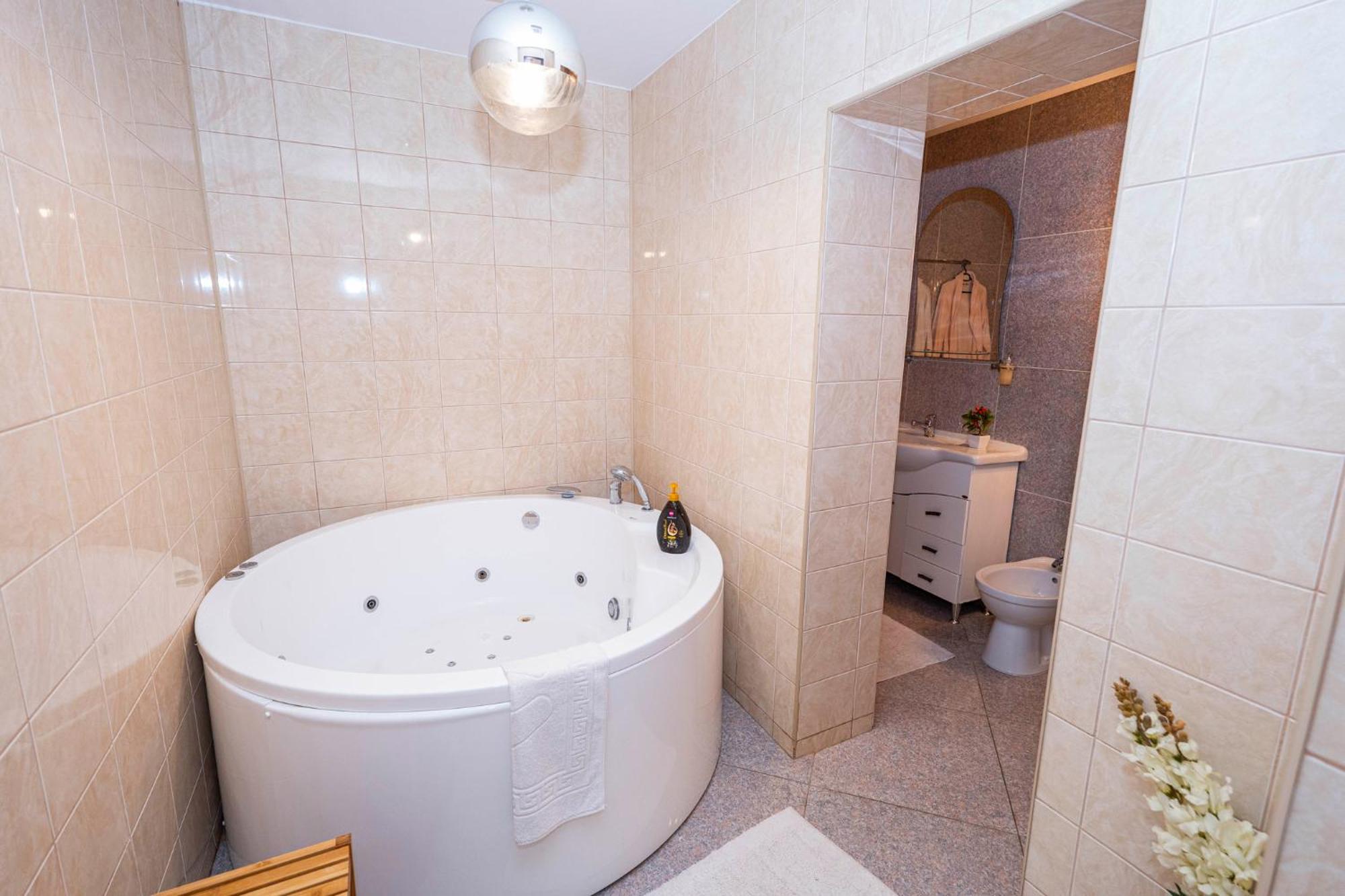 Noblesse Suite Galaţi Exterior foto